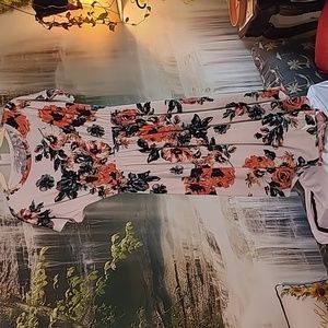 Reb & J Womens Medium coral cream floral flowy carefree lightweight dress